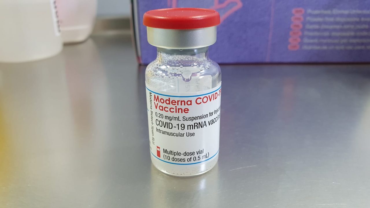 Vacuna-Moderna-1-1280x720.jpeg